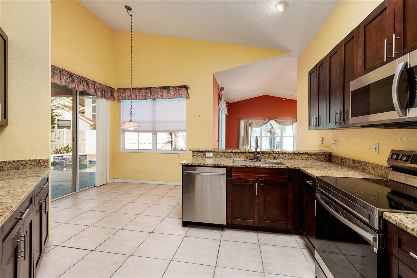 1805 Wood Bend, Tarpon Springs, FL 34689