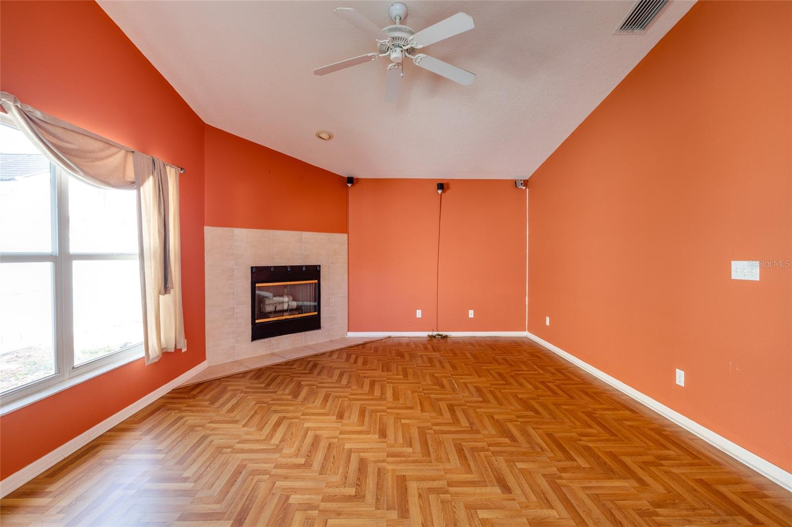1805 Wood Bend, Tarpon Springs, FL 34689