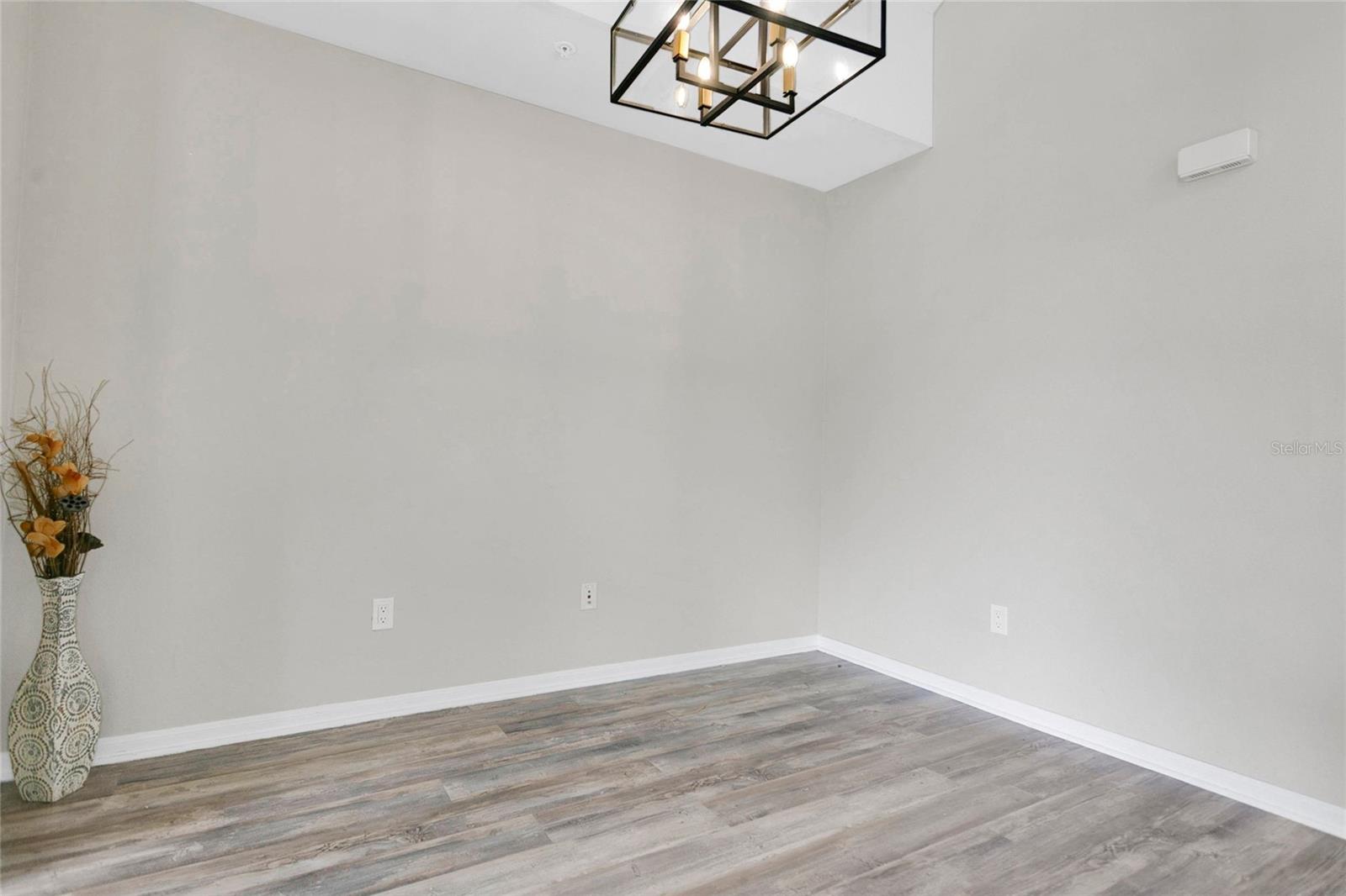 8925 Lee Vista Unit 2704, Orlando, FL 32829