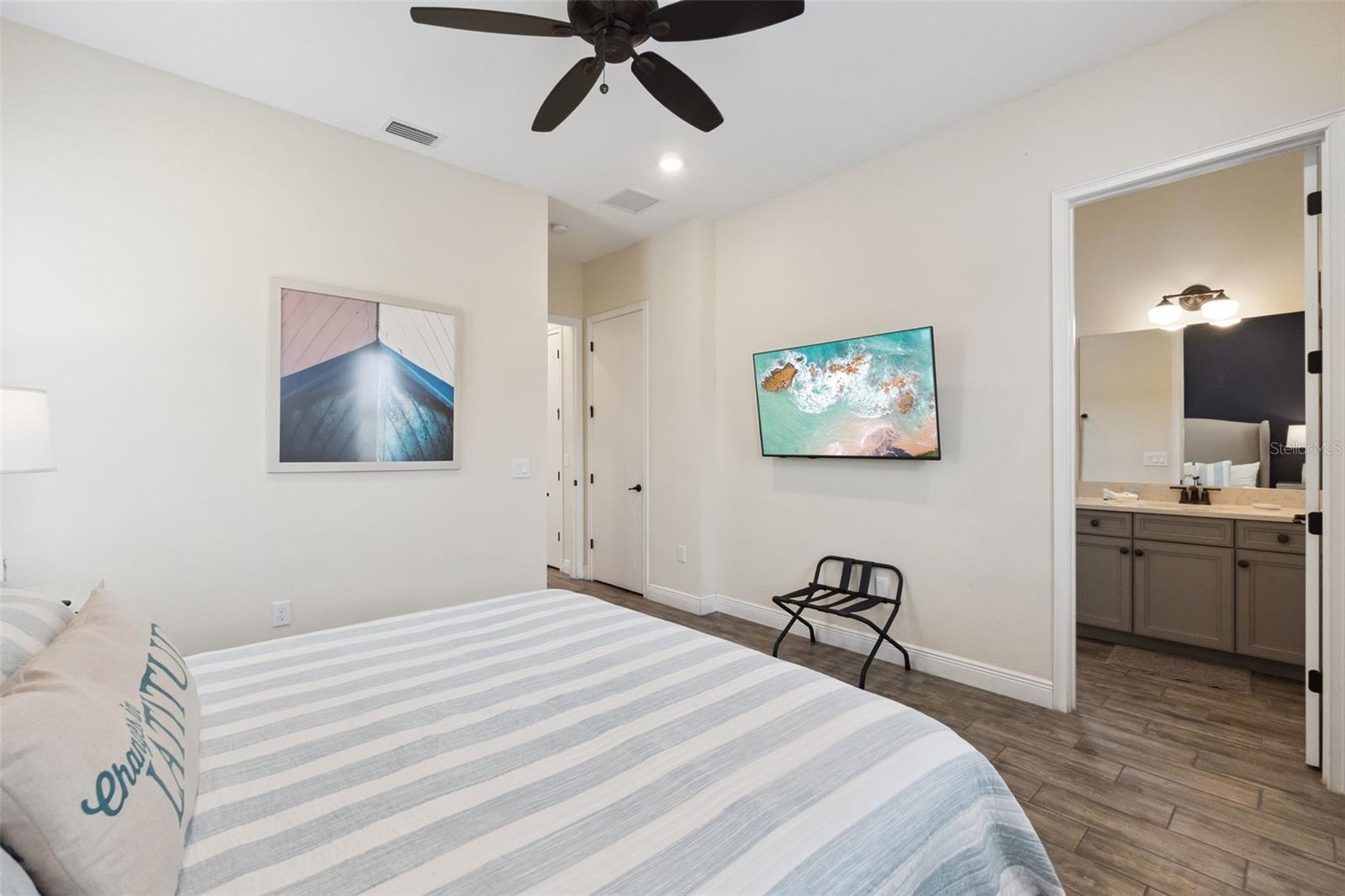 8060 Dreamsicle, Kissimmee, FL 34747