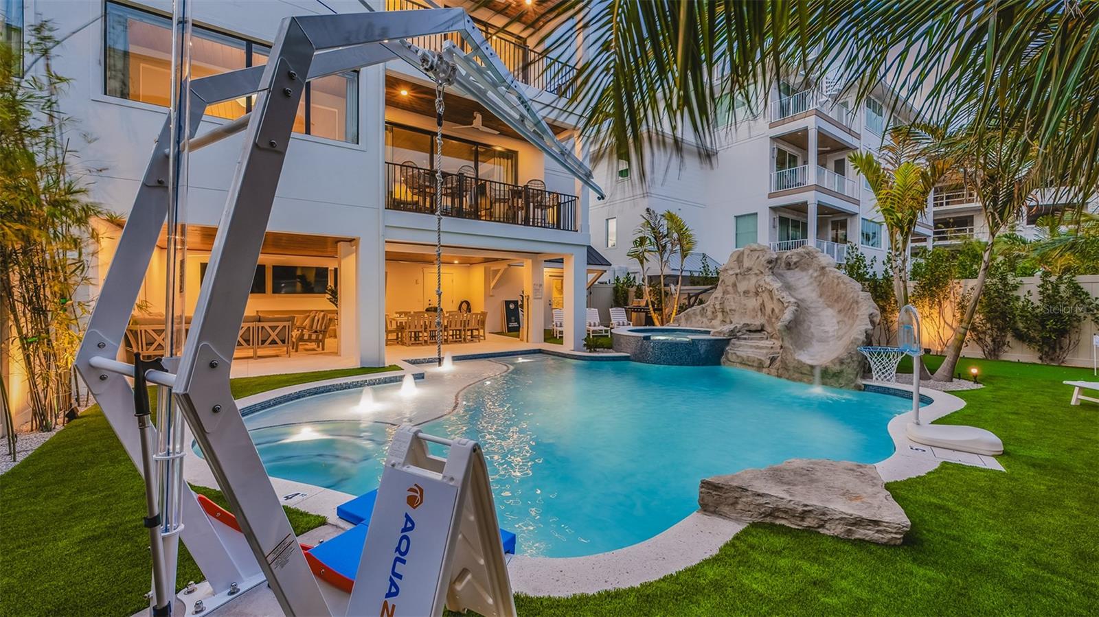 1142 Windsong Unit A, Sarasota, FL 34242