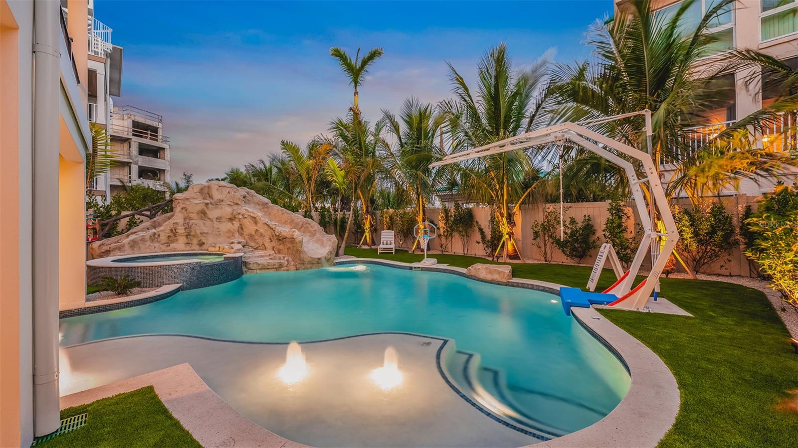 1142 Windsong Unit A, Sarasota, FL 34242