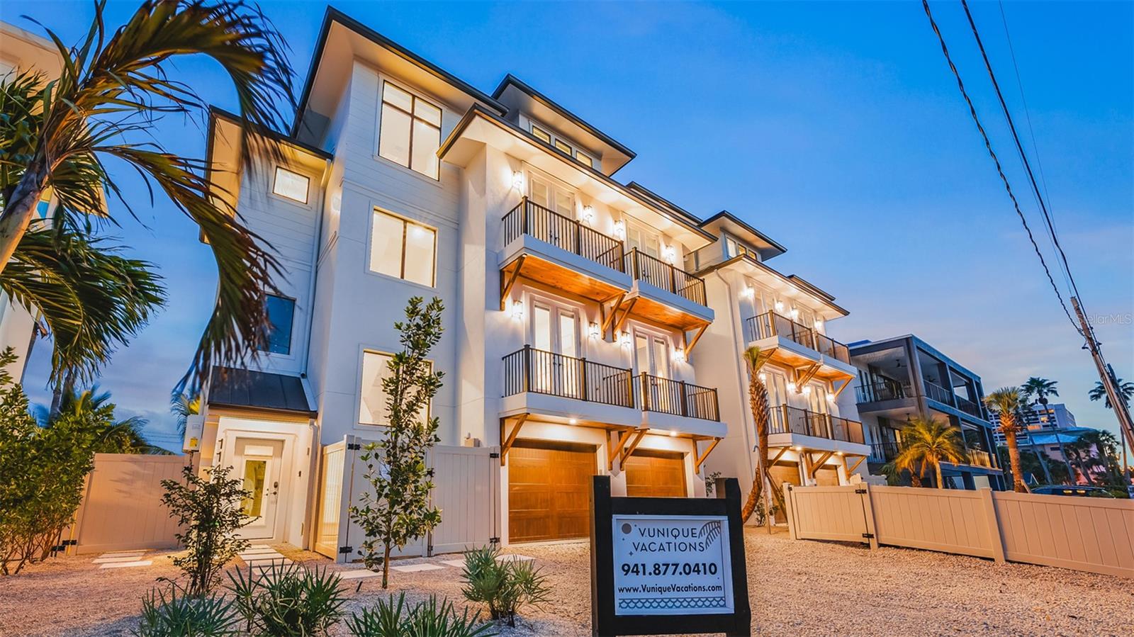 1142 Windsong Unit A, Sarasota, FL 34242