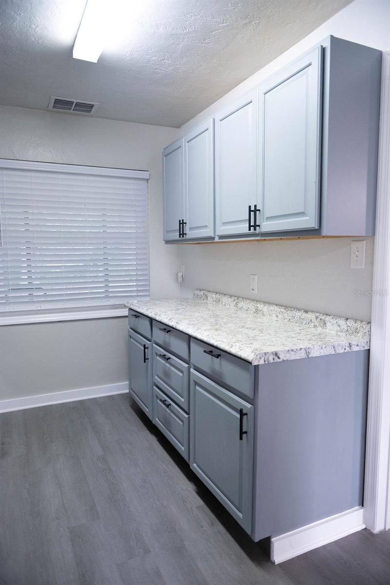 5480 70th, St Petersburg, FL 33709