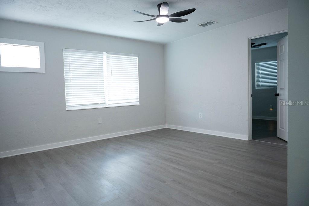 5480 70th, St Petersburg, FL 33709