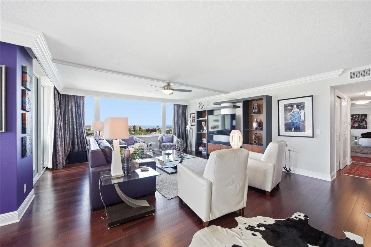 736 Island Unit 1003, Clearwater Beach, FL 33767