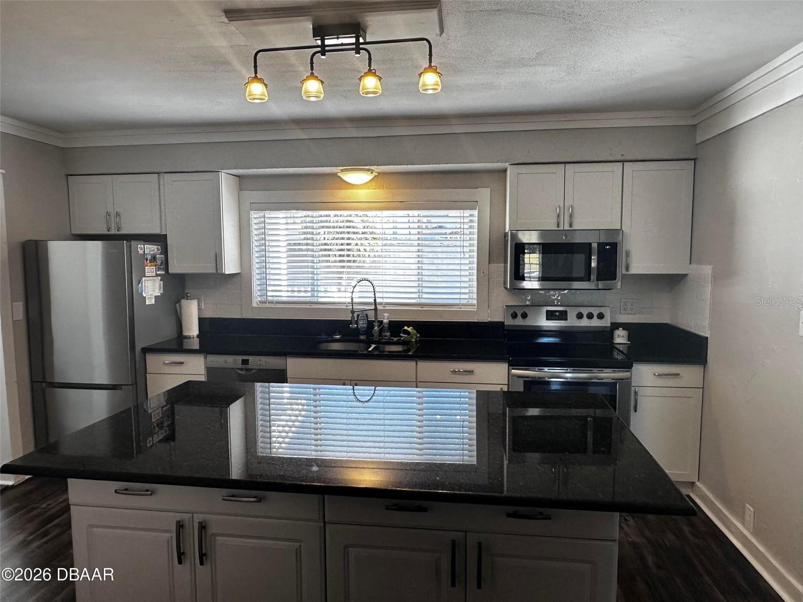 1711 Ocean Dunes, Daytona Beach, FL 32118