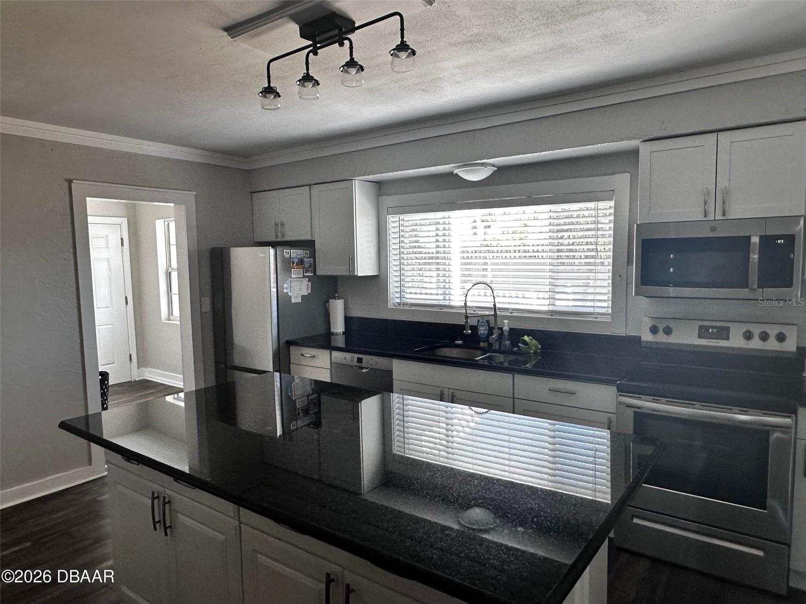 1711 Ocean Dunes, Daytona Beach, FL 32118