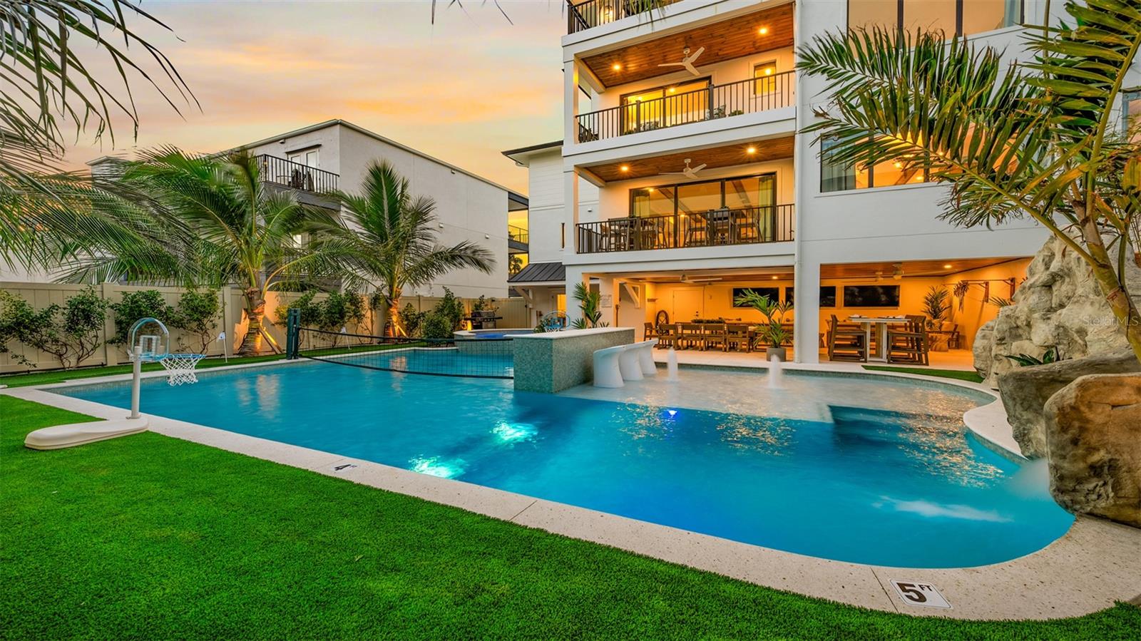 1142 Windsong Unit B, Sarasota, FL 34242