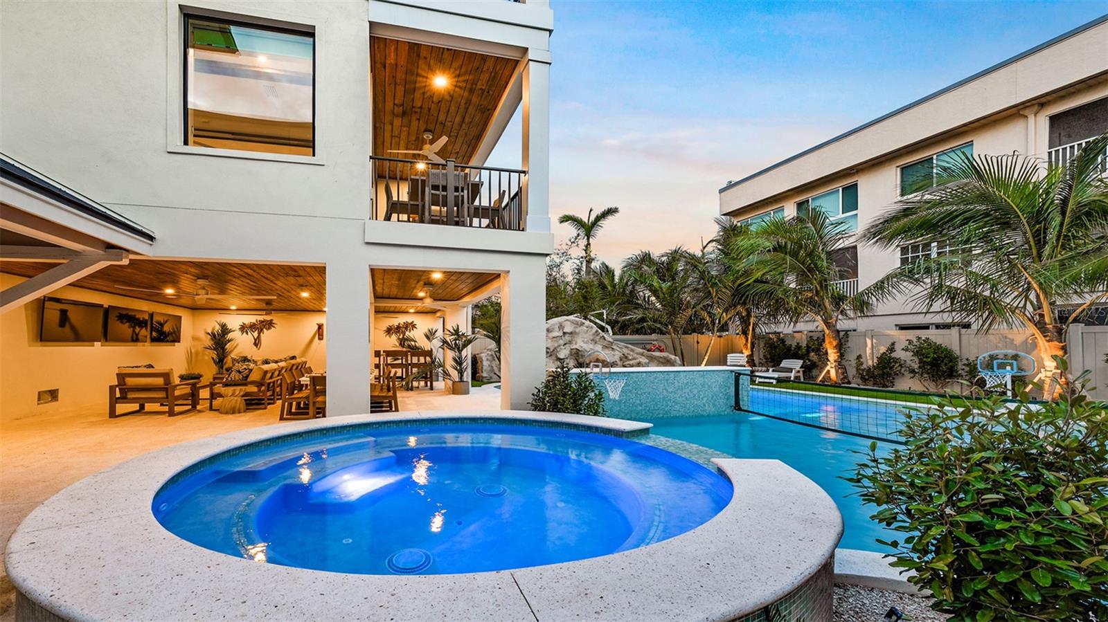 1142 Windsong Unit B, Sarasota, FL 34242