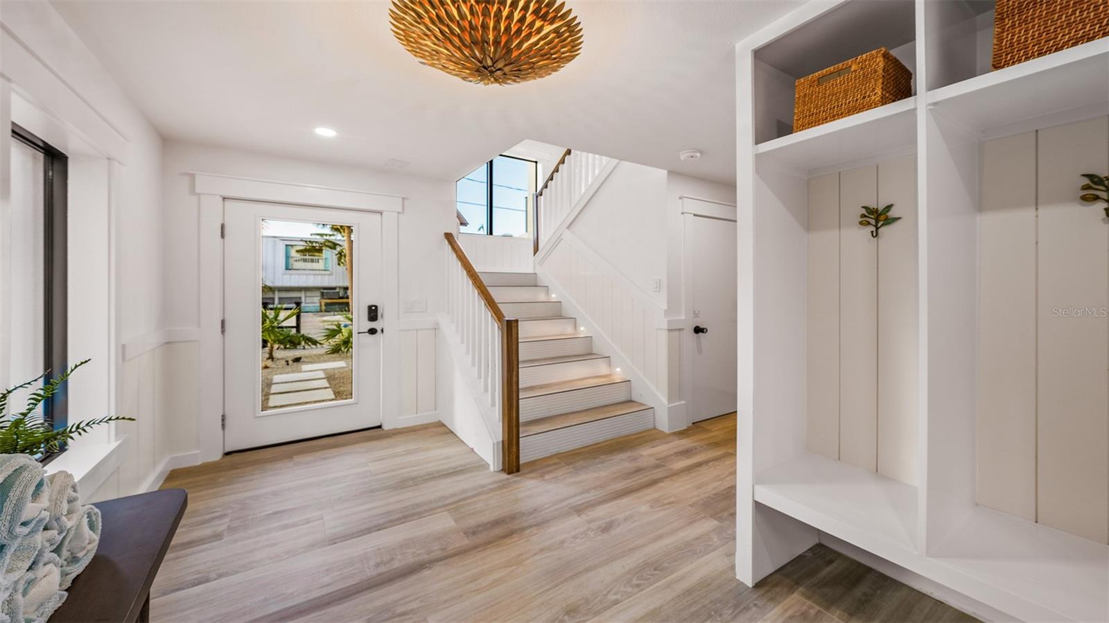 1142 Windsong Unit B, Sarasota, FL 34242