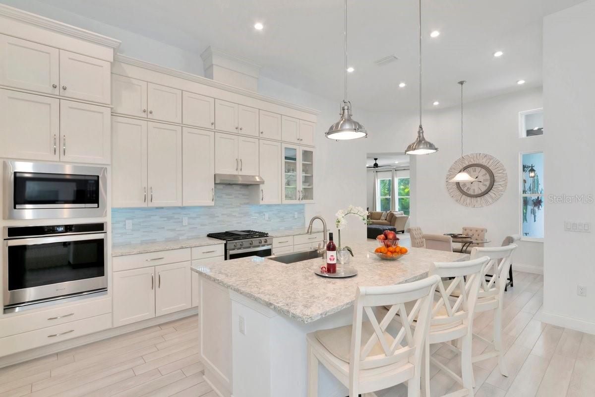 4657 Antrim, Sarasota, FL 34240