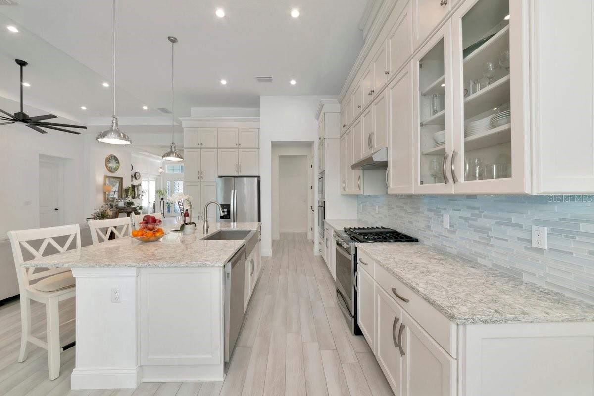 4657 Antrim, Sarasota, FL 34240