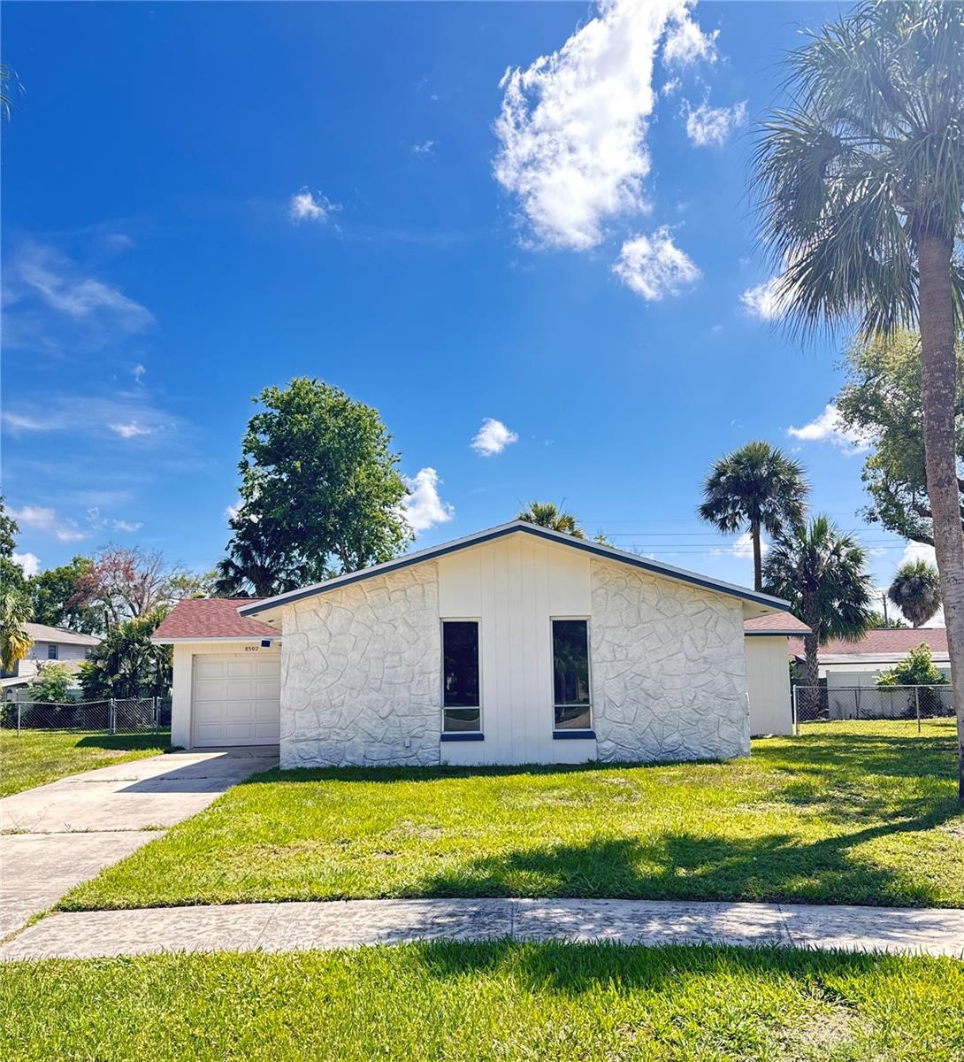 8302 Flintrock, Tampa, FL 33615