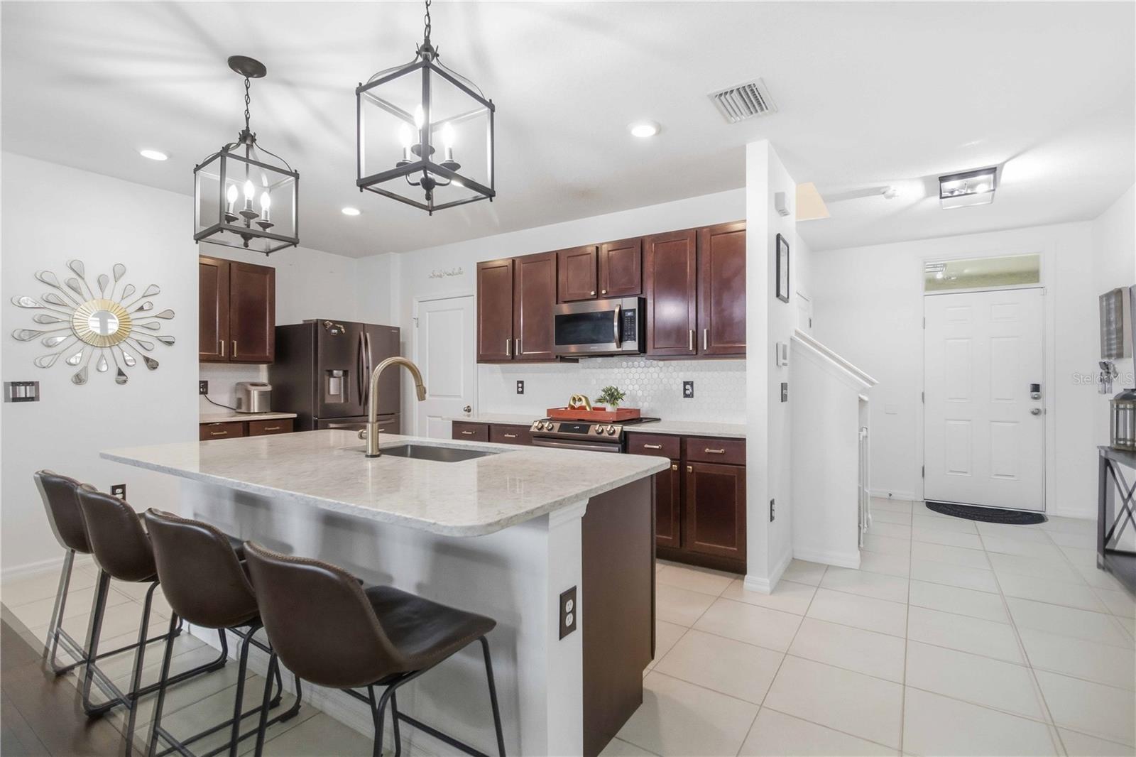 10230 Geese Trail, Sun City Center, FL 33573