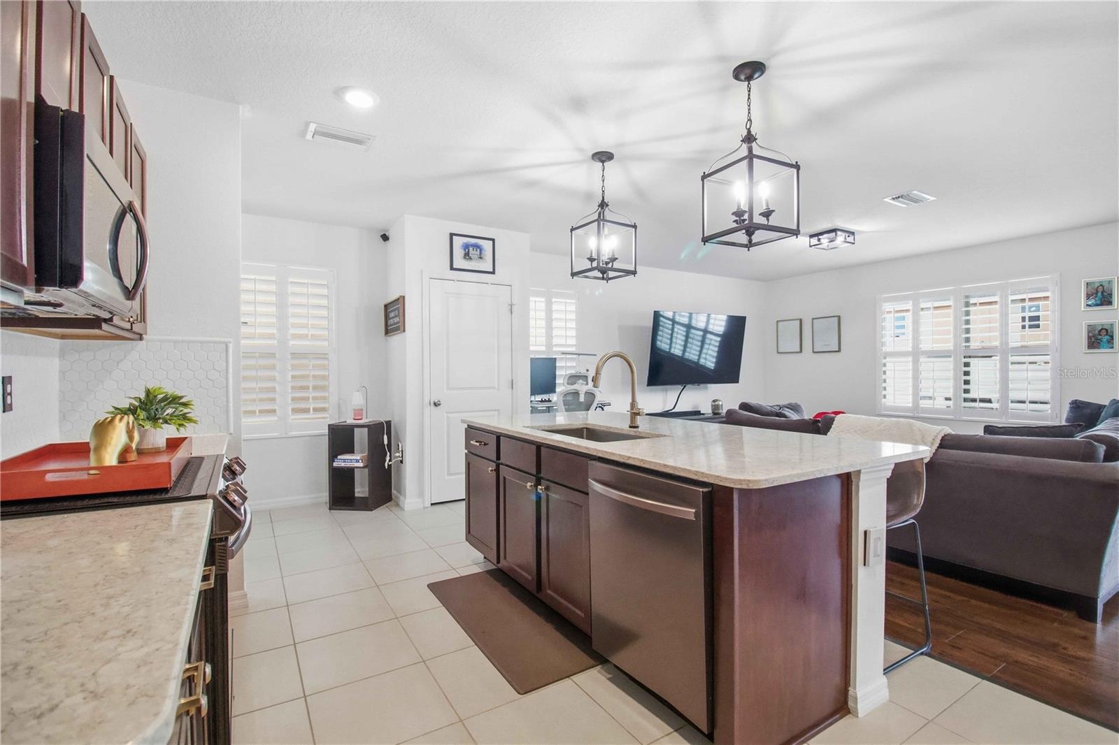 10230 Geese Trail, Sun City Center, FL 33573