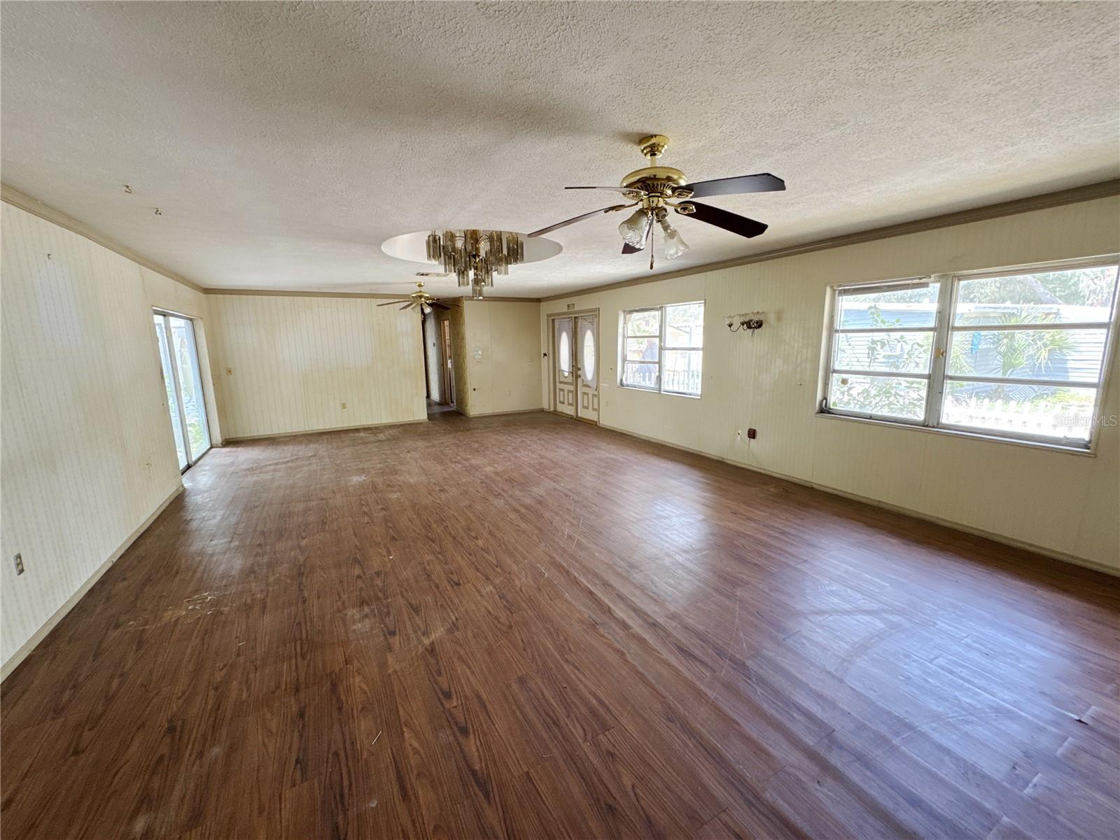 4103 Brazilnut, Sarasota, FL 34234