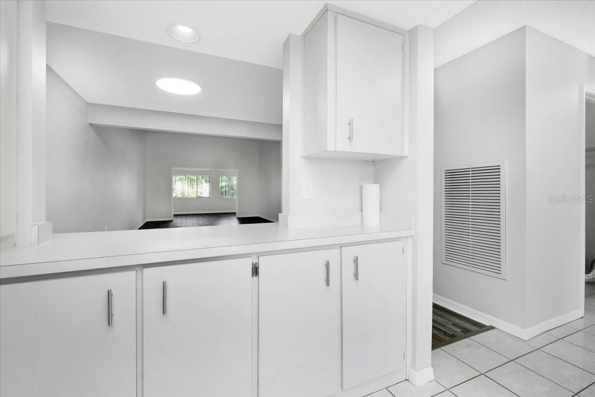 2025 Sylvester Unit Mm4, Lakeland, FL 33803