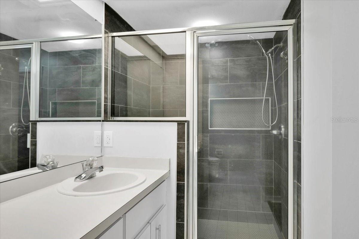 2025 Sylvester Unit Mm4, Lakeland, FL 33803