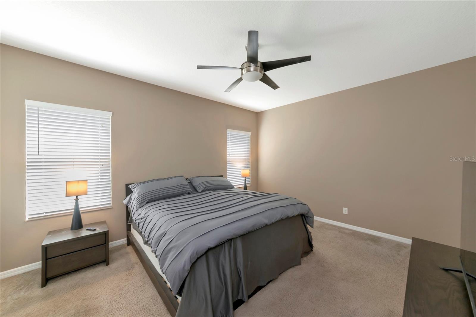 4930 Newport News, Bradenton, FL 34211