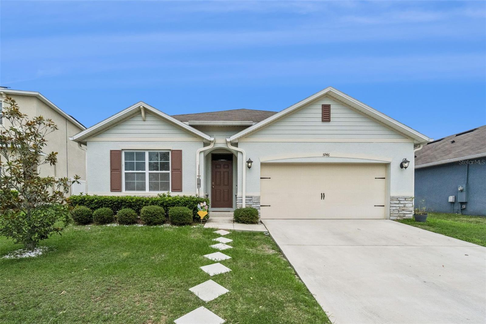 5946 Churchill Sq, Groveland, FL 34736
