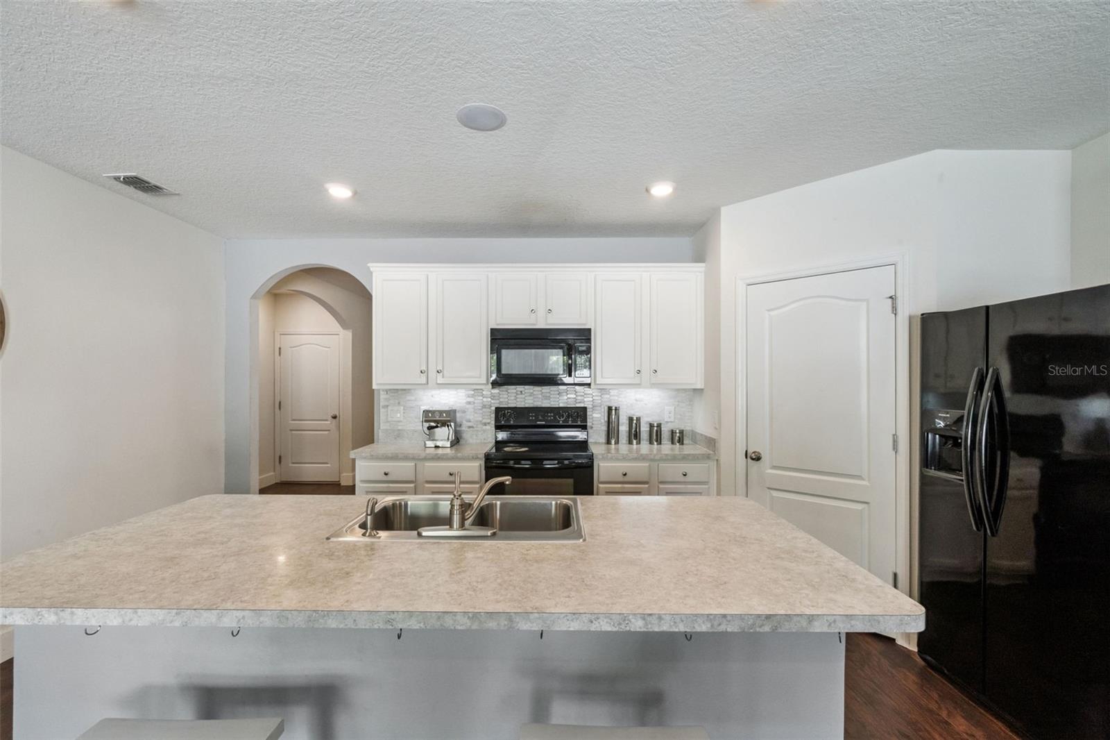 5946 Churchill Sq, Groveland, FL 34736