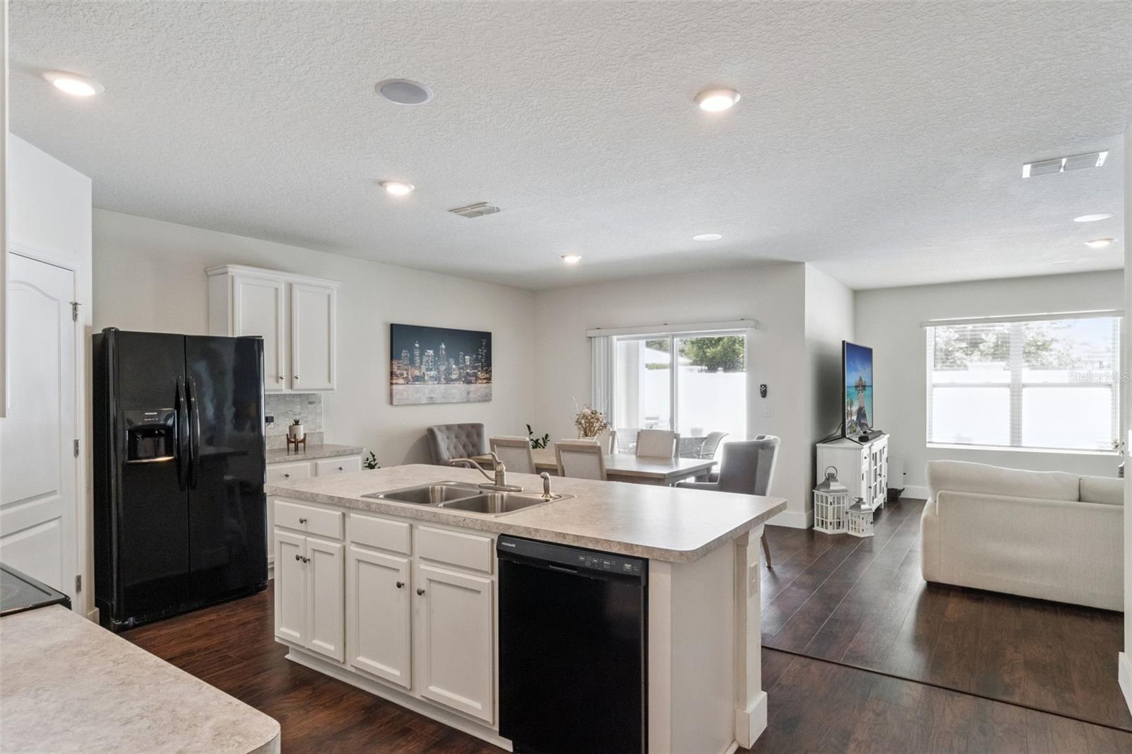 5946 Churchill Sq, Groveland, FL 34736
