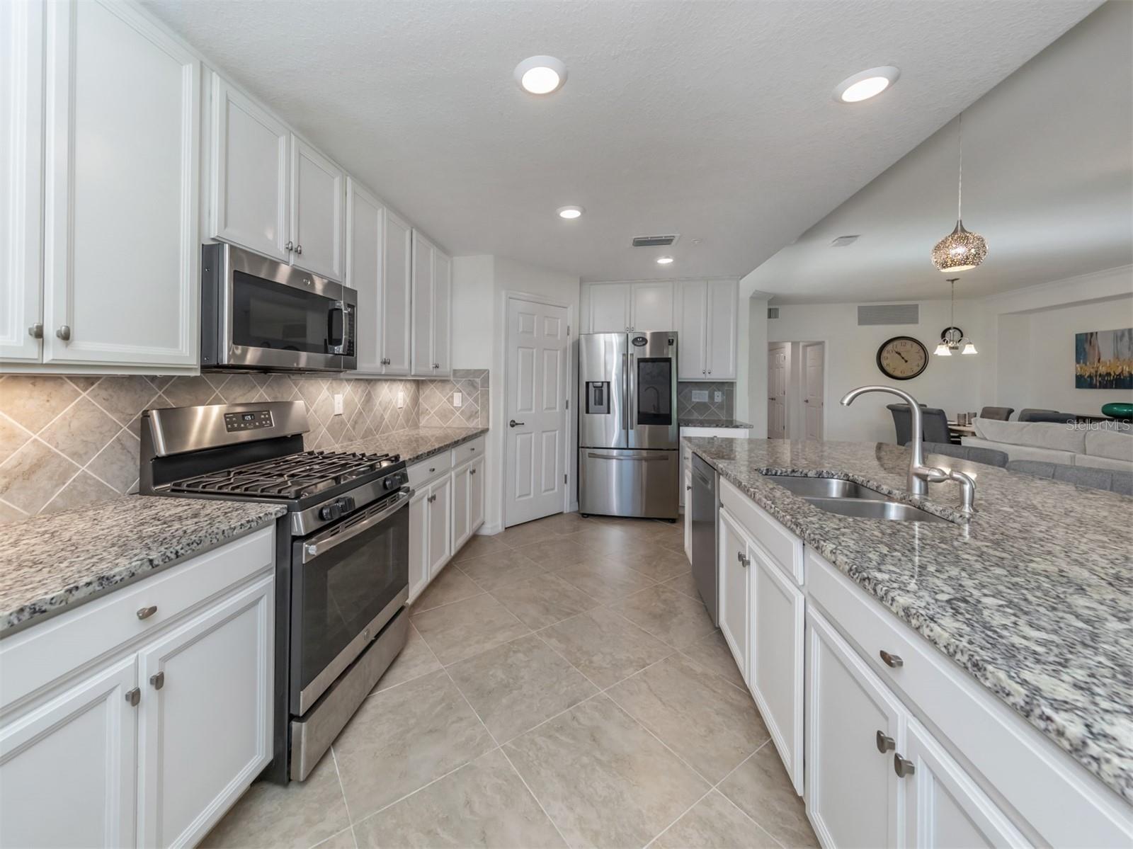 17637 Gawthrop Unit 104, Bradenton, FL 34211