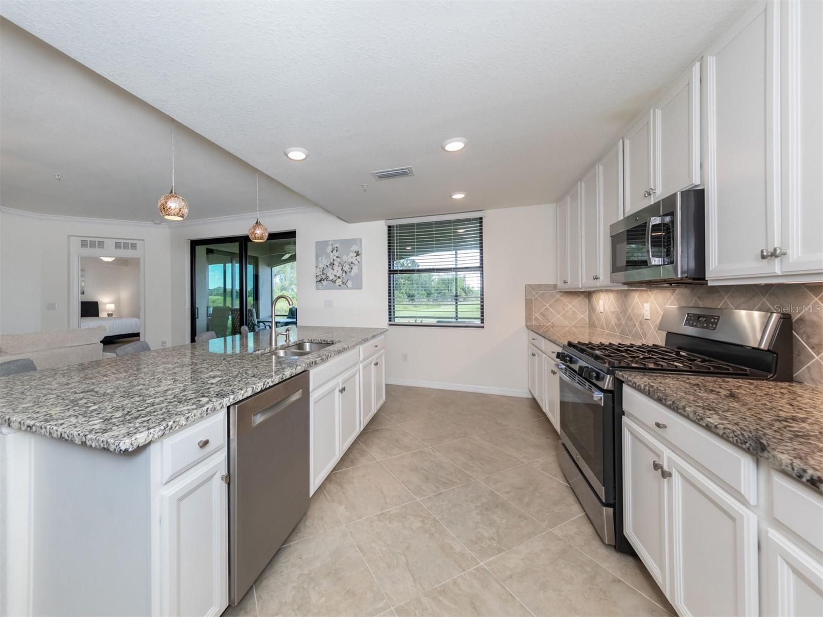 17637 Gawthrop Unit 104, Bradenton, FL 34211