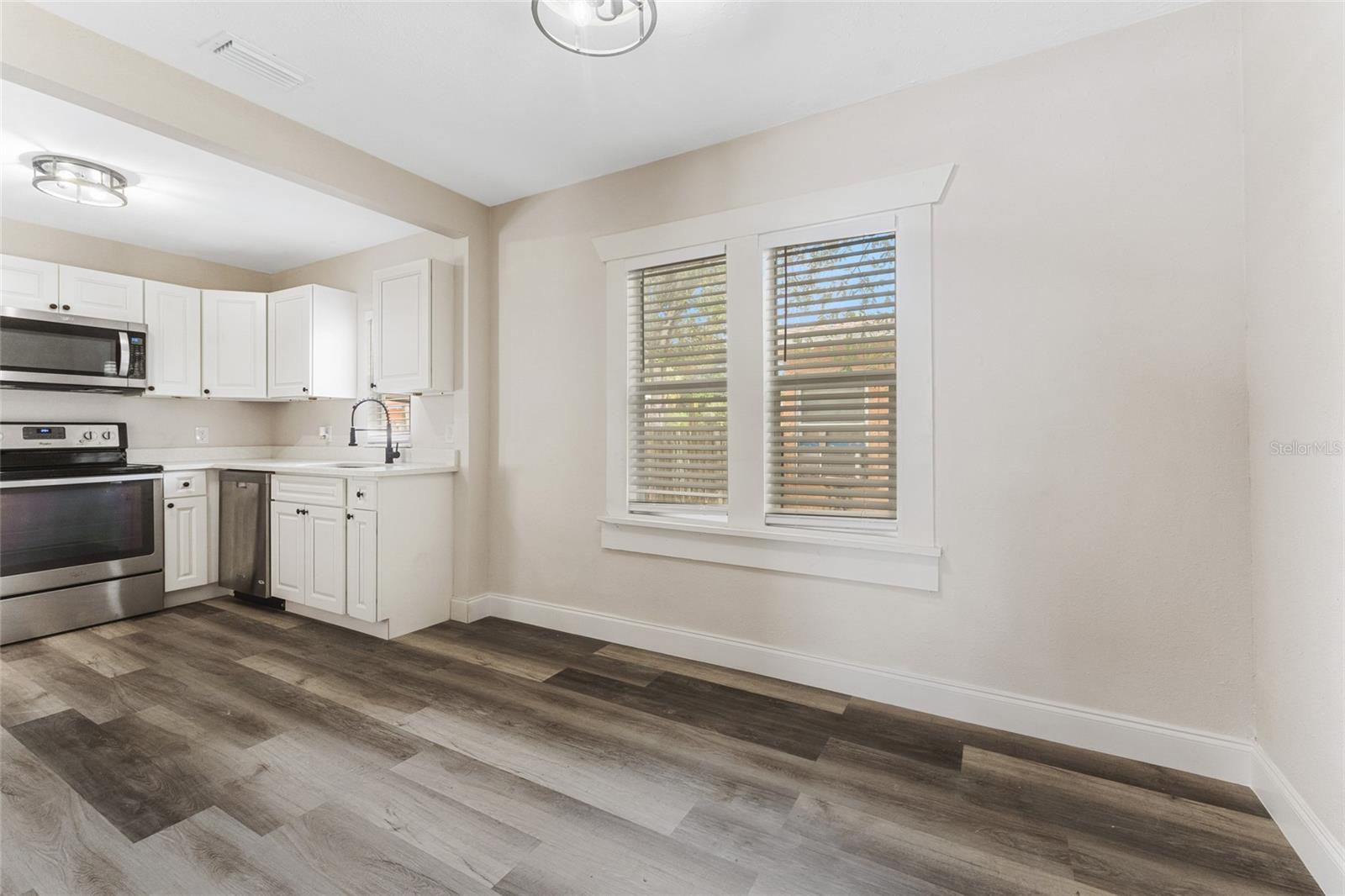 1922 23rd, St Petersburg, FL 33712