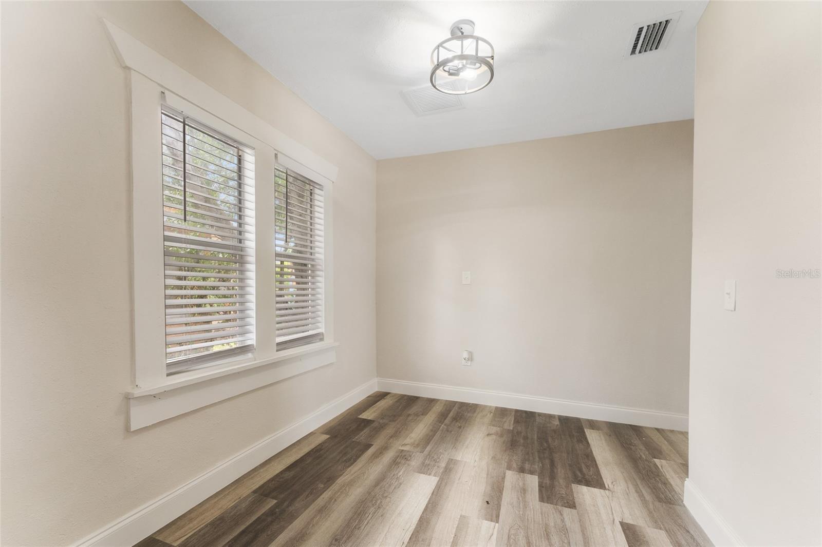 1922 23rd, St Petersburg, FL 33712