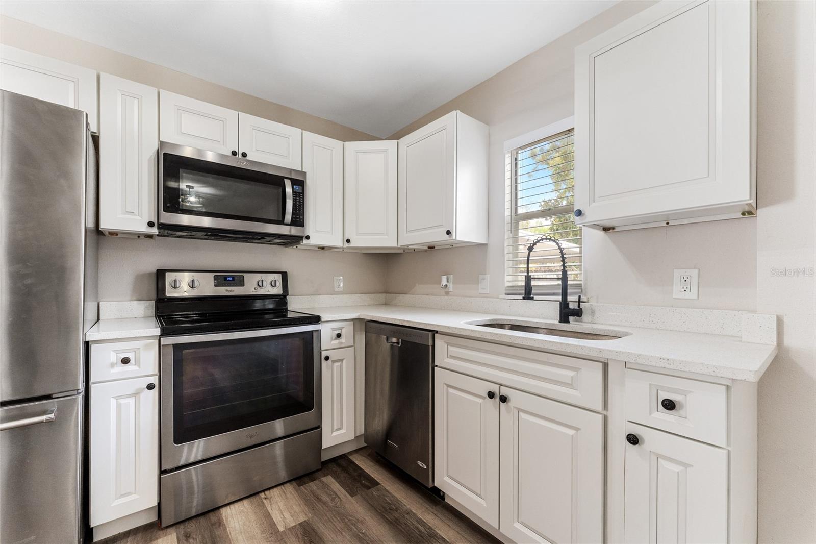 1922 23rd, St Petersburg, FL 33712