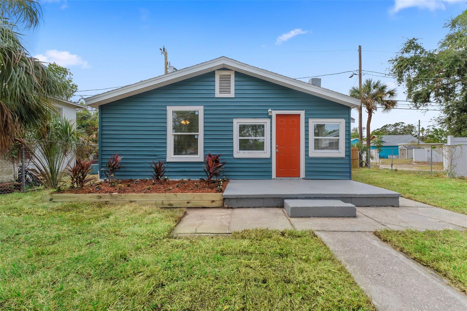 1927 13th, St Petersburg, FL 33705
