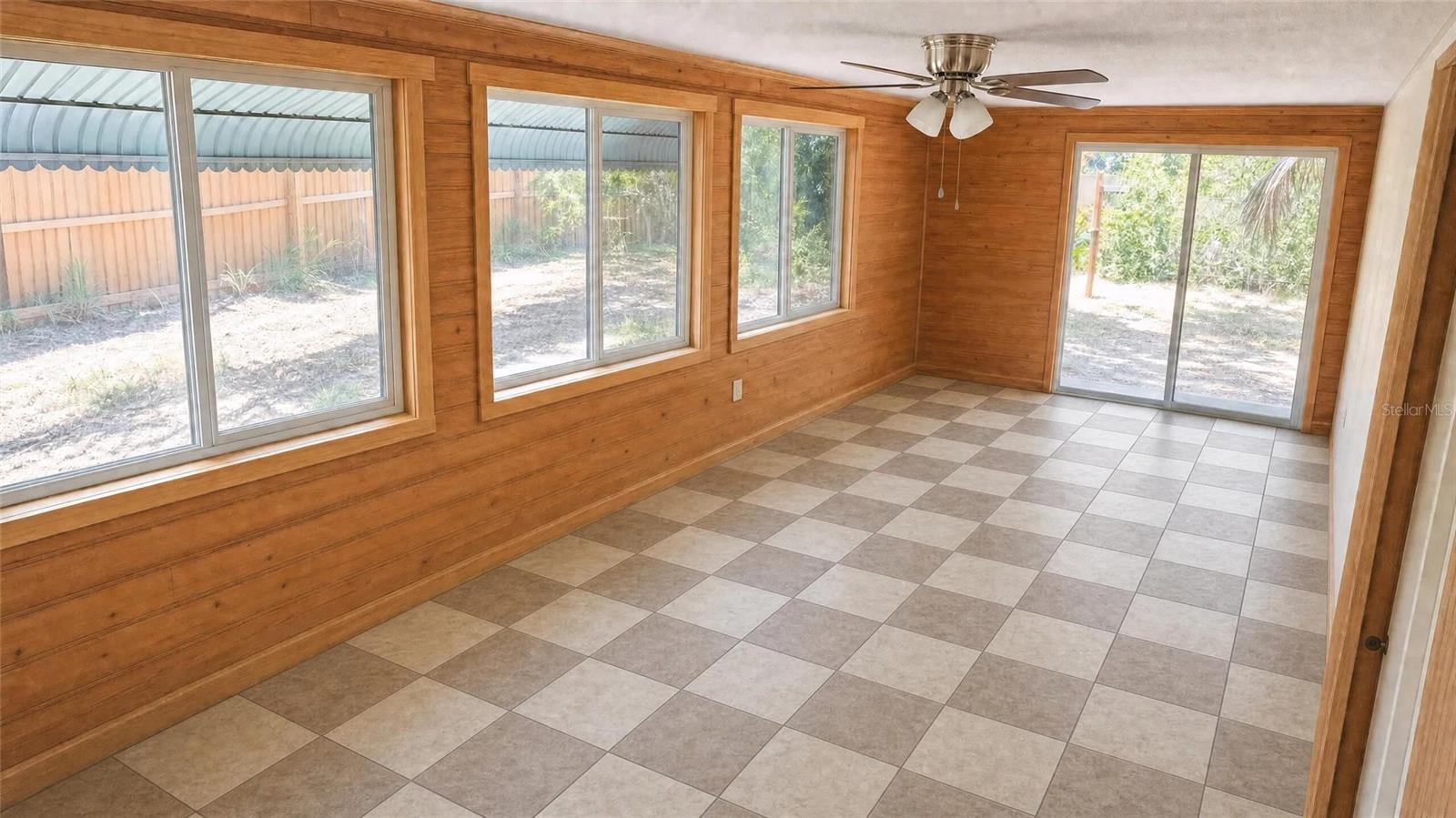 6631 Rosati, St Petersburg, FL 33707