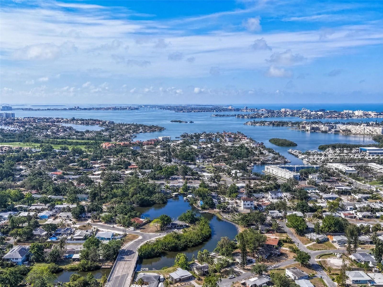 6631 Rosati, St Petersburg, FL 33707