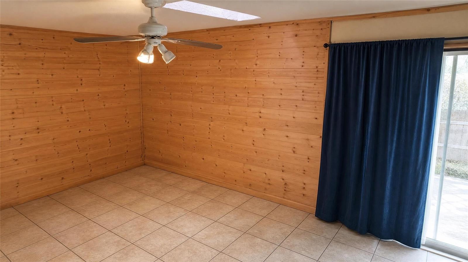 6631 Rosati, St Petersburg, FL 33707