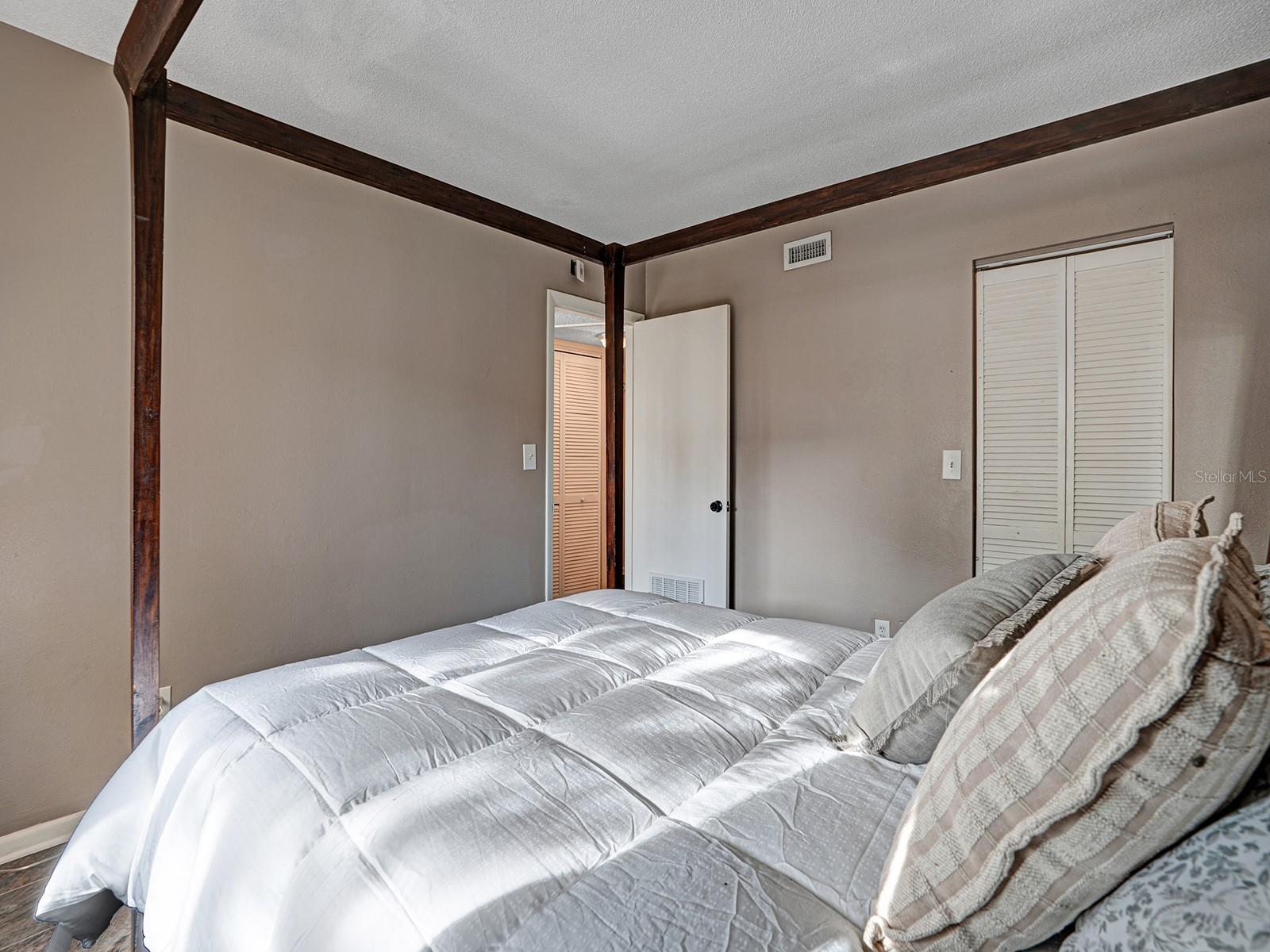 625 Keene Unit B, Clearwater, FL 33755