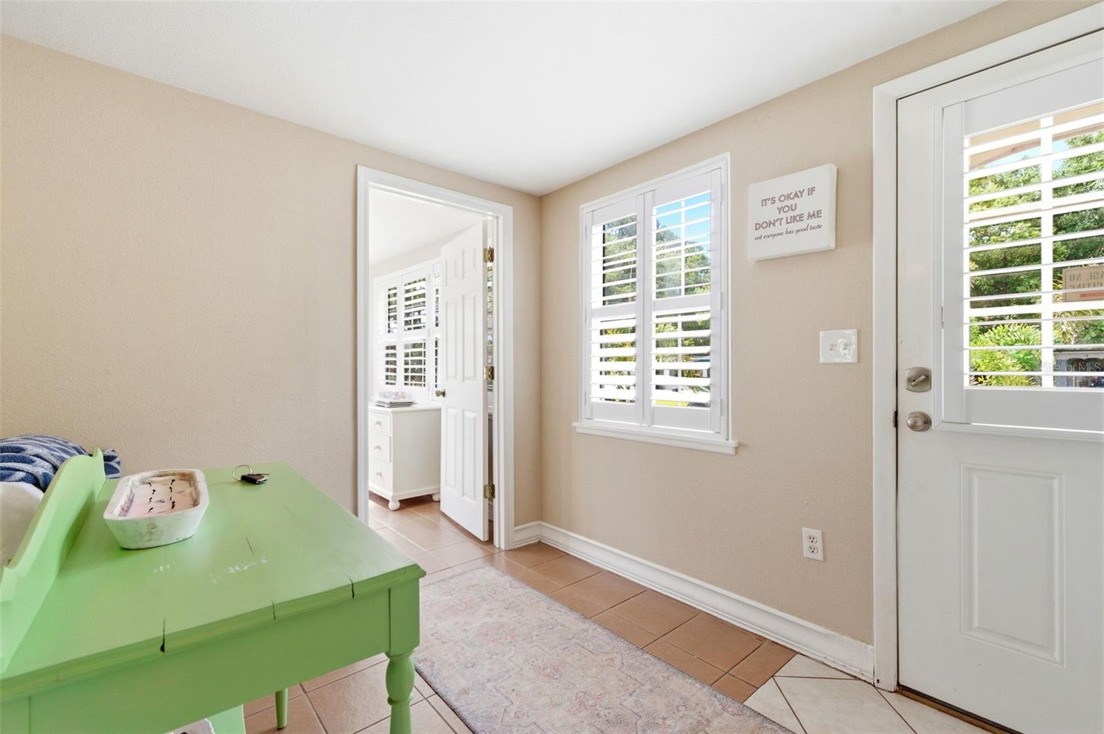 652 Lexington, Dunedin, FL 34698