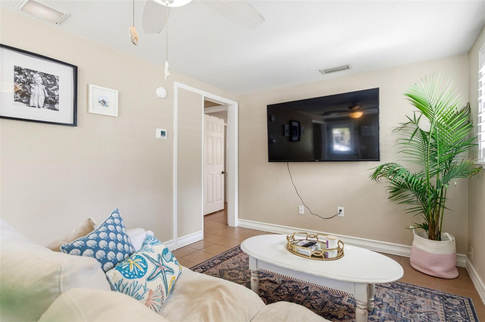 652 Lexington, Dunedin, FL 34698