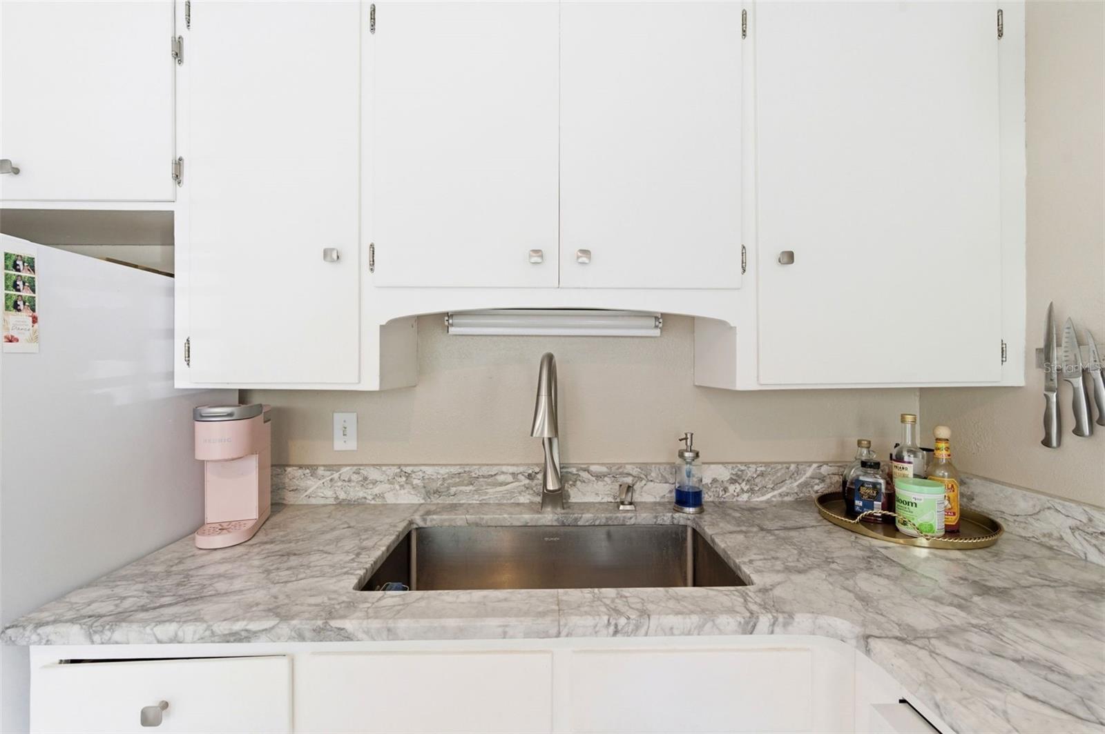 652 Lexington, Dunedin, FL 34698