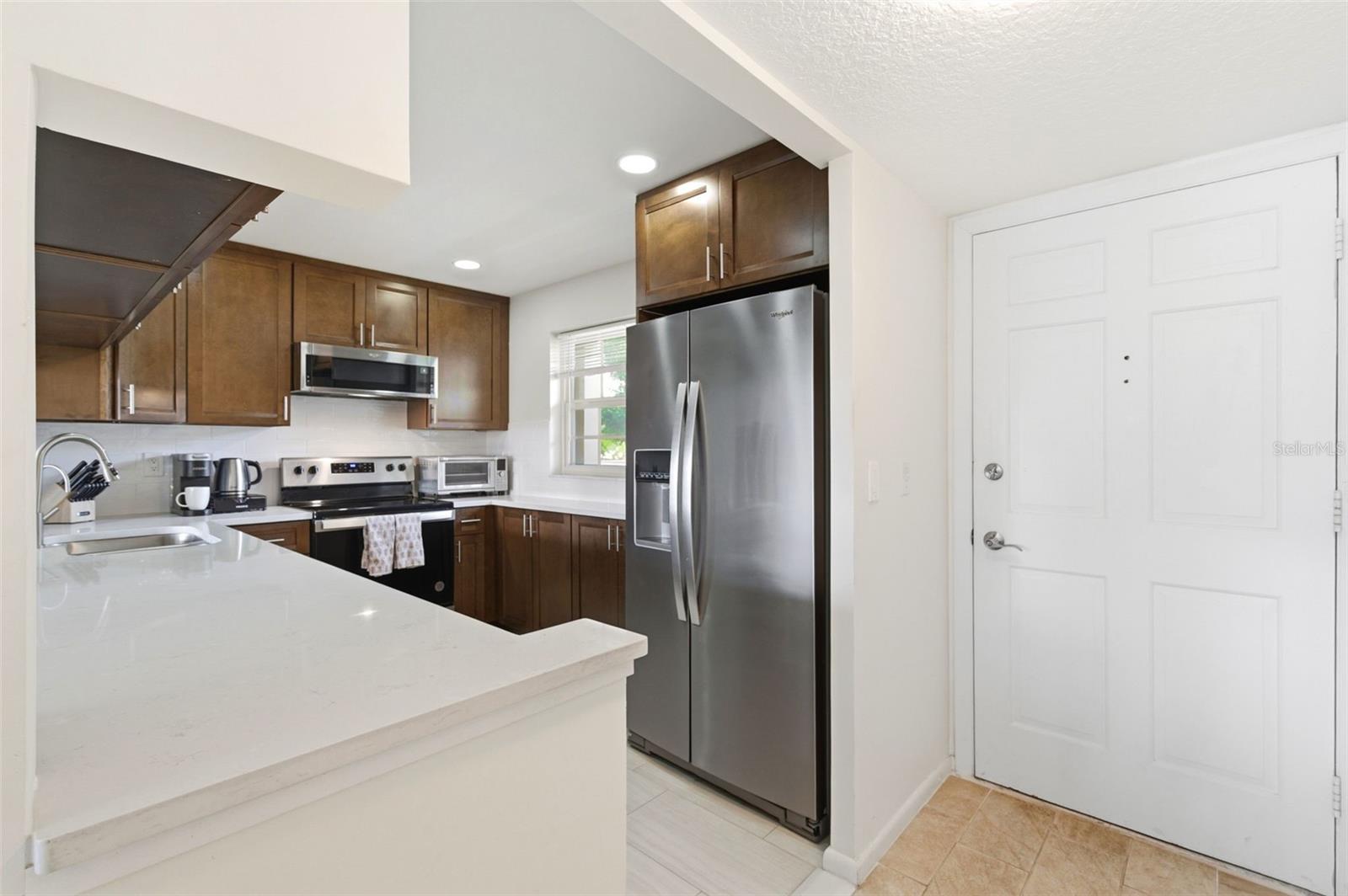 19029 Us Highway 19 Unit 7-12, Clearwater, FL 33764