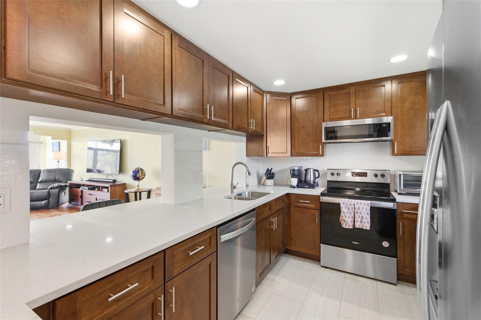 19029 Us Highway 19 Unit 7-12, Clearwater, FL 33764