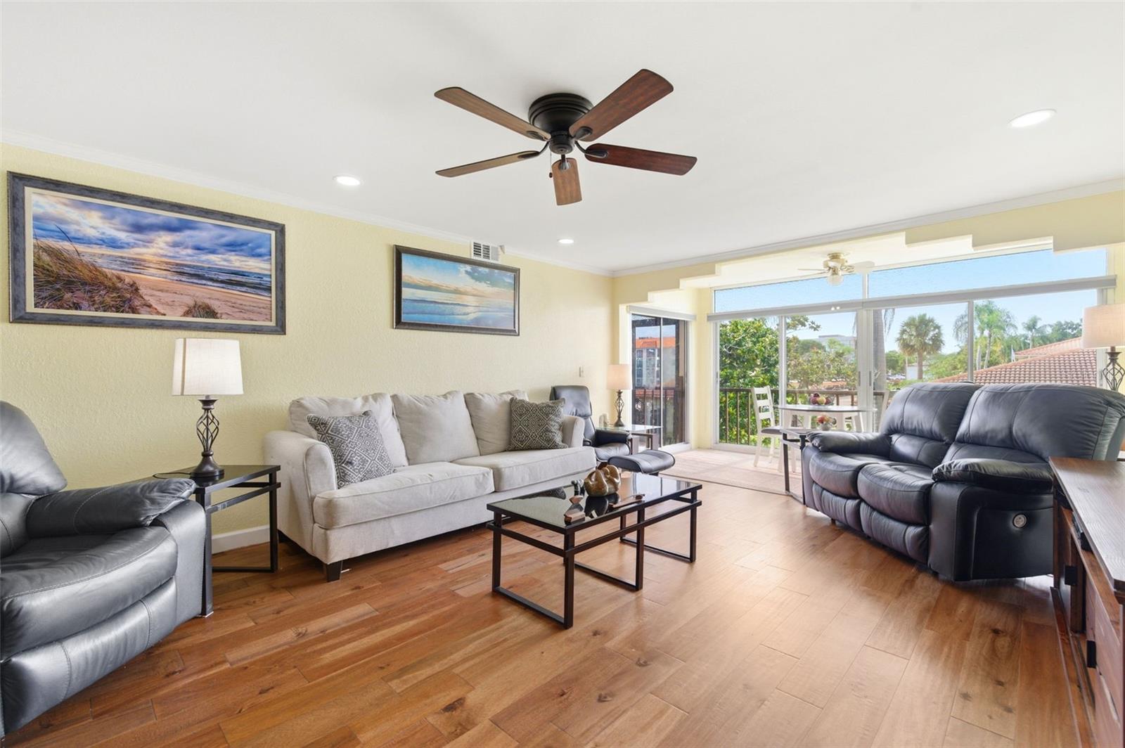 19029 Us Highway 19 Unit 7-12, Clearwater, FL 33764