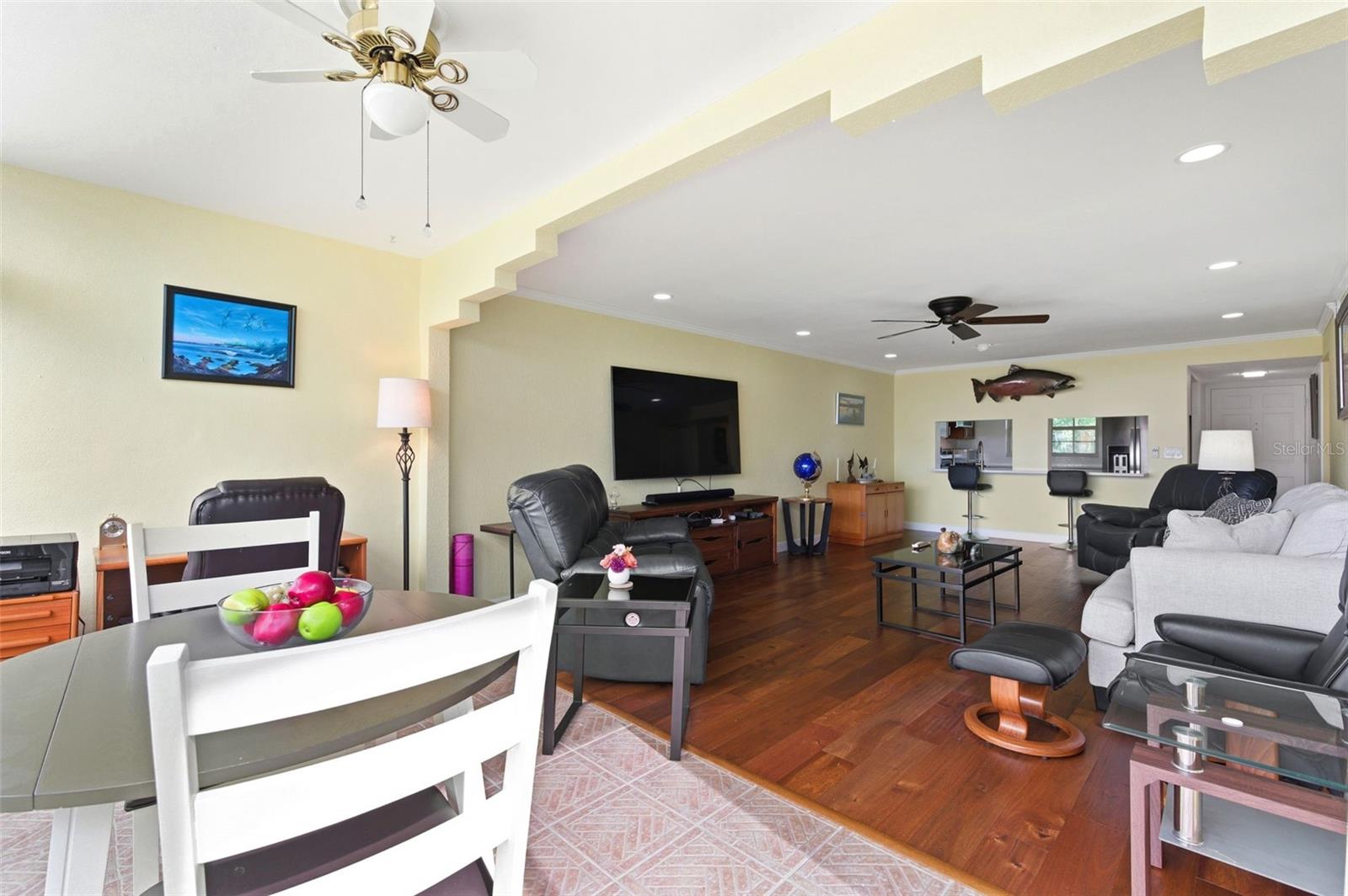 19029 Us Highway 19 Unit 7-12, Clearwater, FL 33764