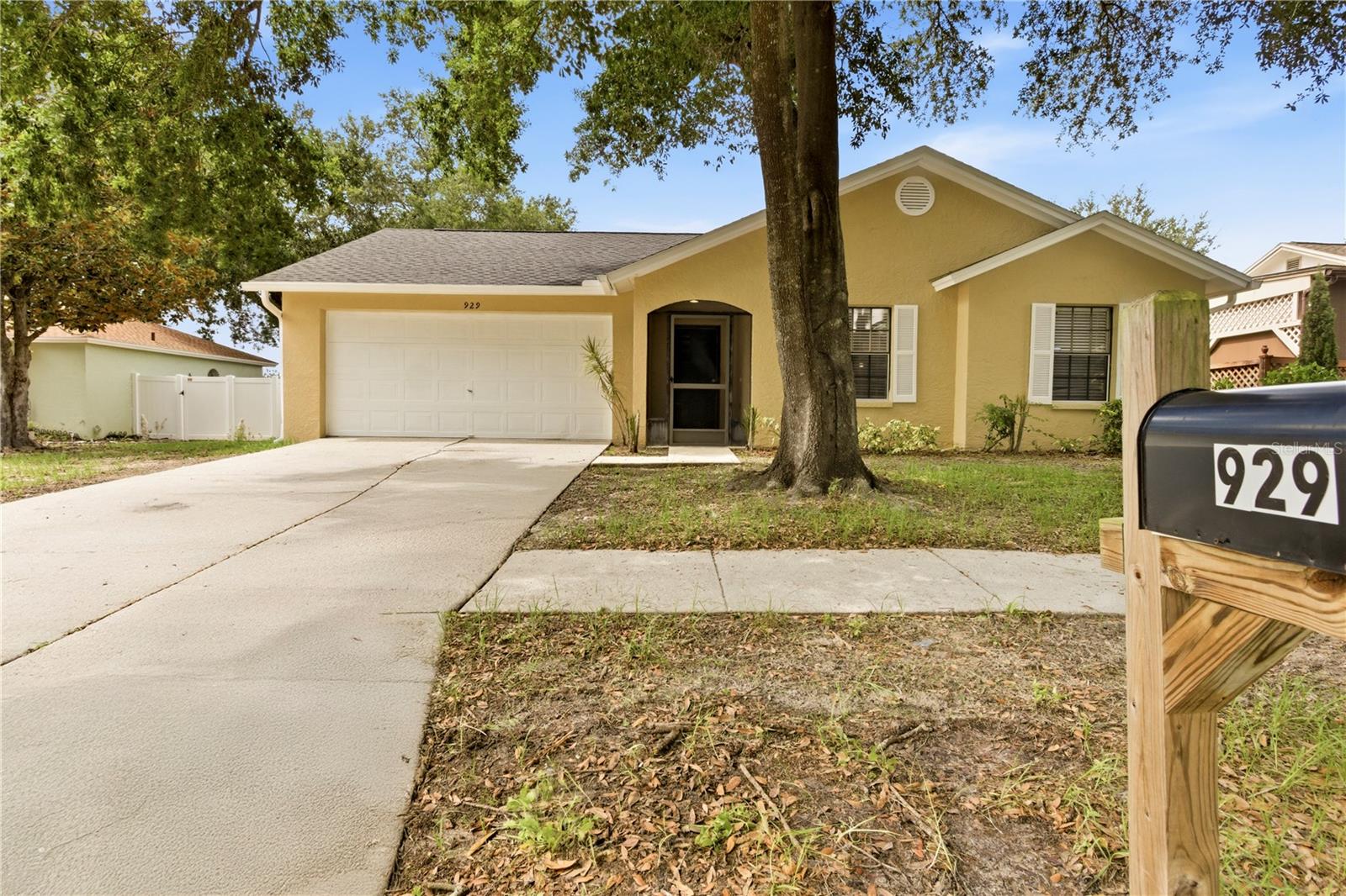 929 Sandywood, Brandon, FL 33510