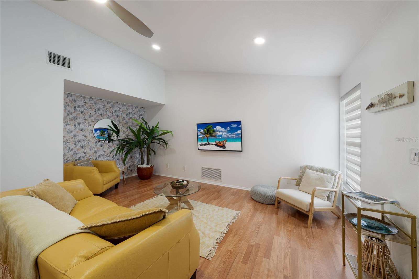 643 Mobile, Venice, FL 34293