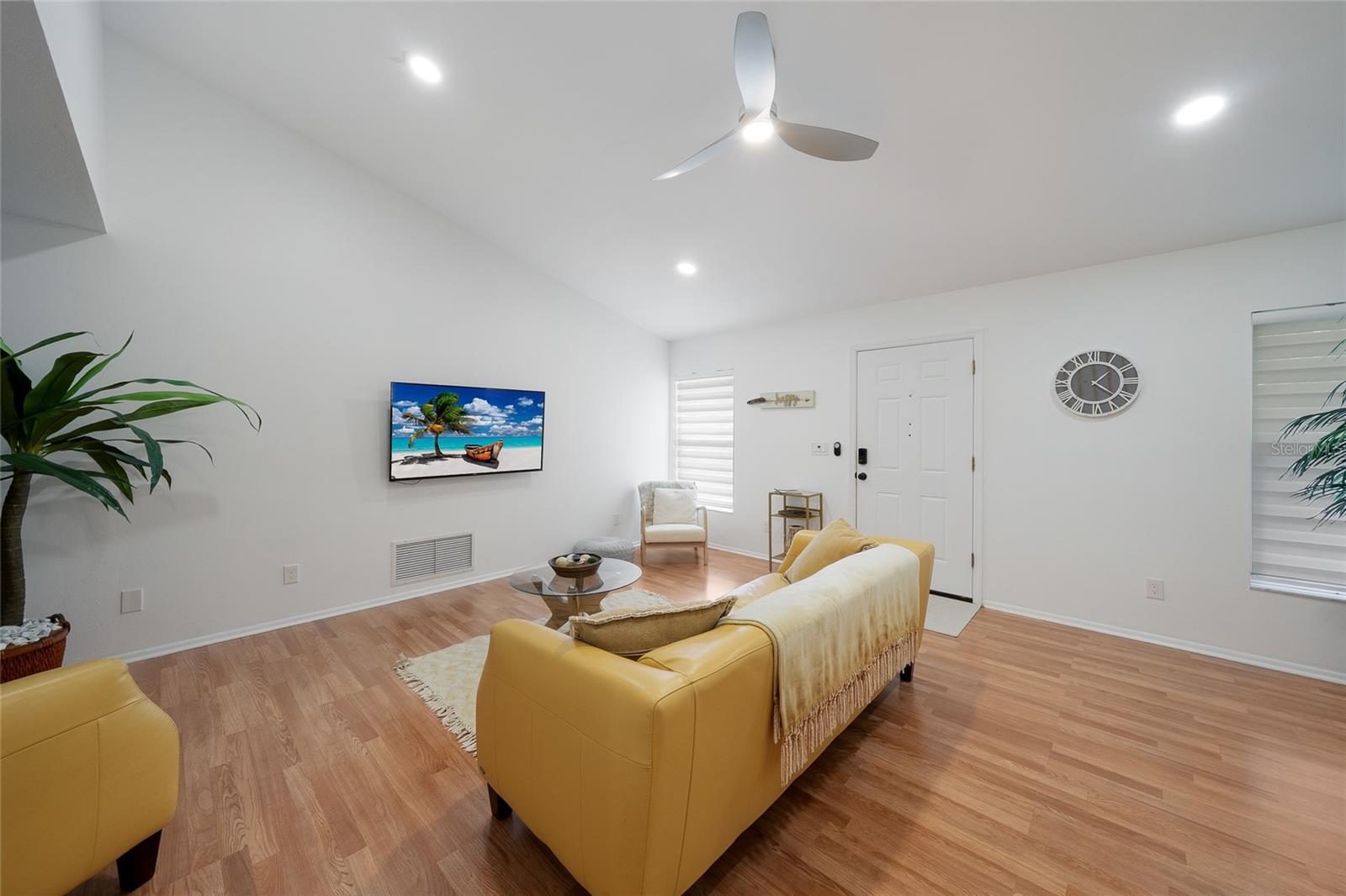 643 Mobile, Venice, FL 34293