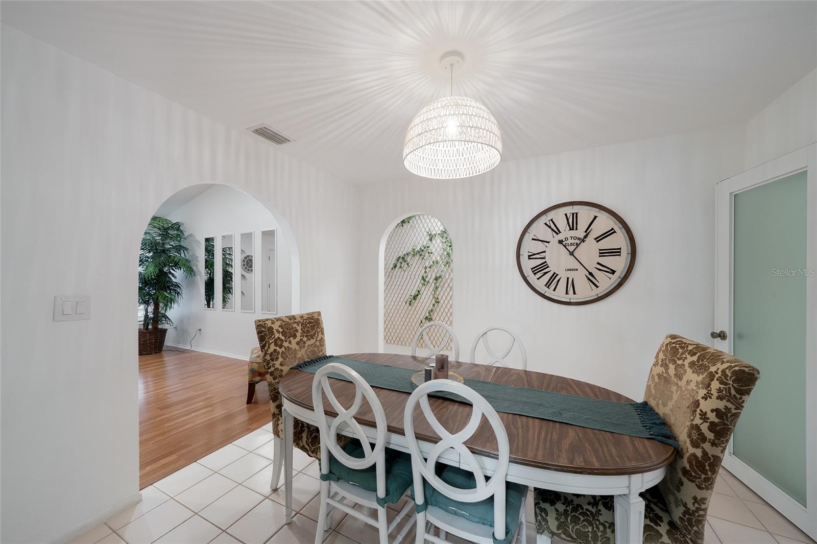 643 Mobile, Venice, FL 34293