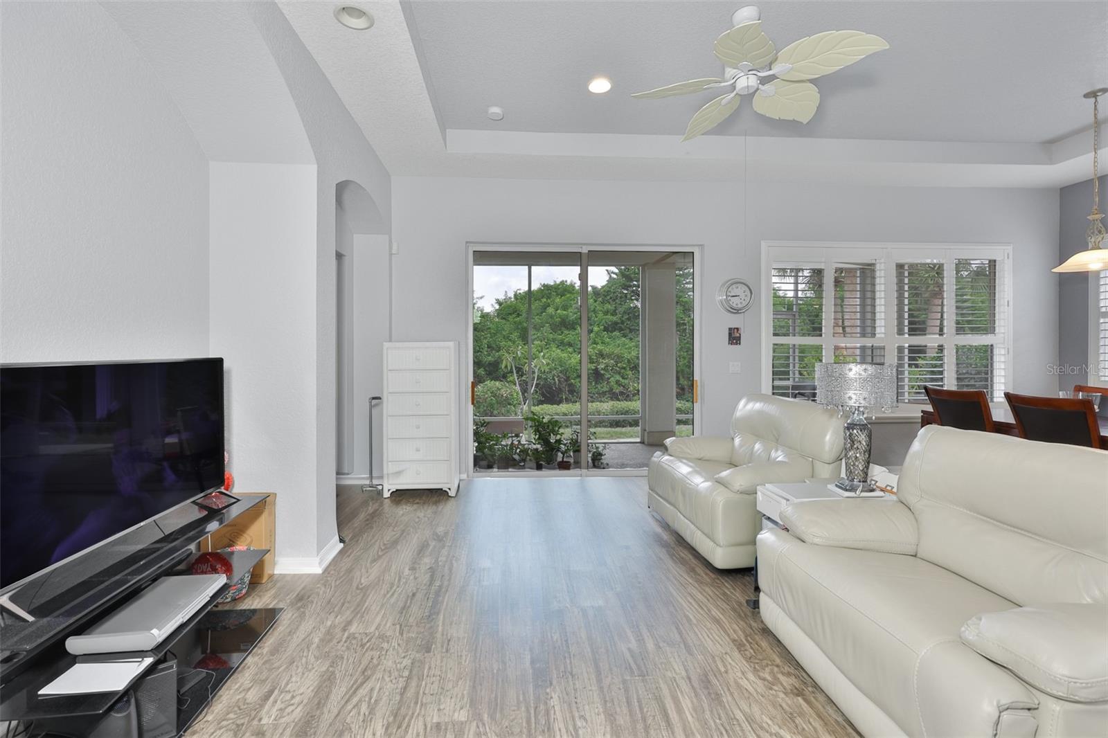 1050 Regal Manor, Sun City Center, FL 33573