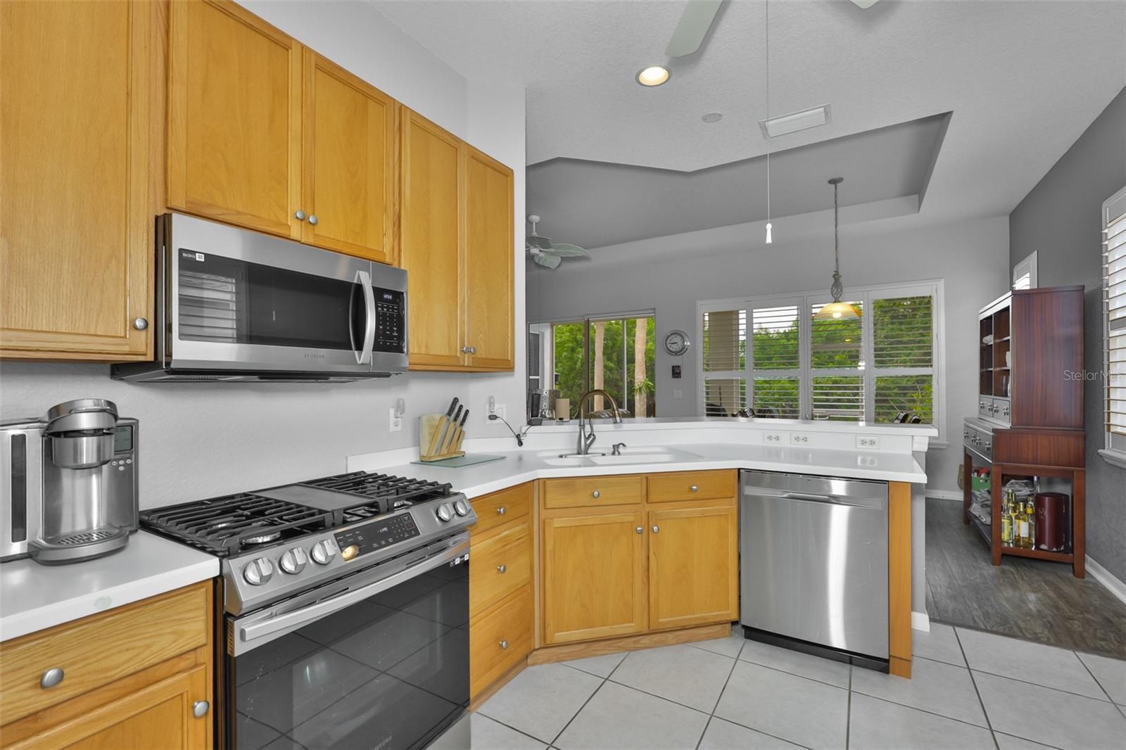 1050 Regal Manor, Sun City Center, FL 33573